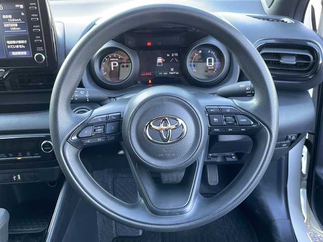 トヨタ ヤリス G 新潟県 2021(令3)年 7.4万km ホワイトパールクリスタルシャイン 純正ナビ（BT）/バックカメラ/ビルトインETC/前後コーナーセンサー/クルーズコントロール/LEDライト/オートライト/ディスプレイオーディオ/スペアキー/純正フロアマット/ドアバイザー/電動格納ミラー