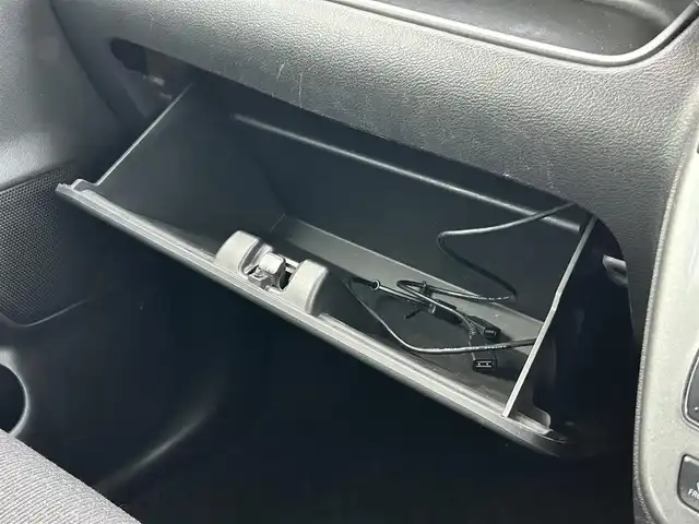 スズキ ソリオ HV MX 福岡県 2020(令2)年 4.4万km ピュアホワイトP 社外7型ナビ(フルセグTV/CD/DVD/BT)全方位カメラ両側パワスラ前後ドラレコETCUSBポート純正フロアマット純正15インチアルミホイールレーダークルコンコーナーセンサースマートキープッシュスタート