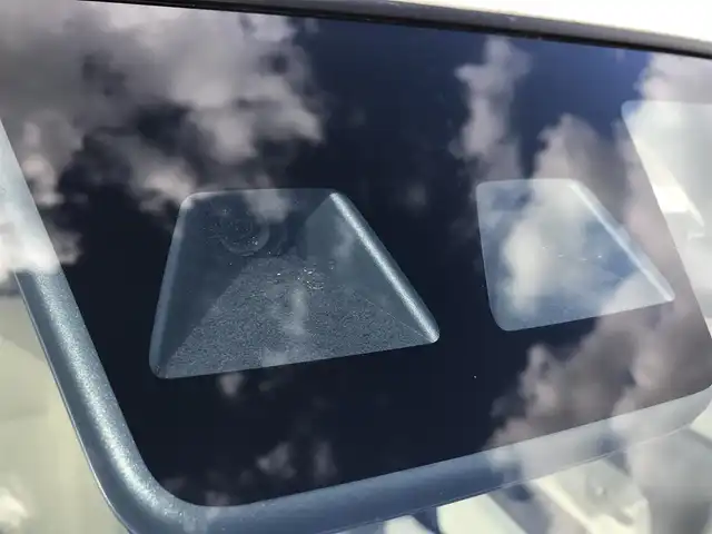 ダイハツ ムーヴ キャンバス G メイクアップ SA Ⅲ 鳥取県 2018(平30)年 2.4万km パールホワイトⅢ/シルキーブルーパール 2トーン ワンオーナー/純正ナビ/フルセグ/CD/DVD/BT/全方位カメラ/スマートアシスト/両側パワースライドドア/ドライブレコーダー・ETC/LEDヘットライト/ハイビームアシスト/プッシュエンジンスタート/アイドリングストップ/スペアキー/フロアマット・ドアバイザー/サマータイヤセット積込（/タイヤ溝４部山）