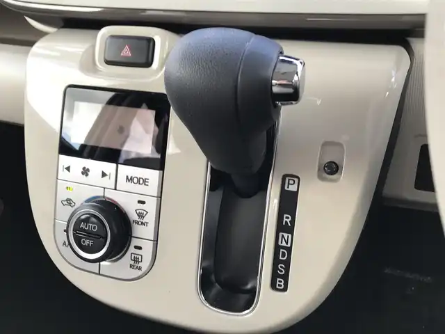 ダイハツ ムーヴ キャンバス G メイクアップ SA Ⅲ 鳥取県 2018(平30)年 2.4万km パールホワイトⅢ/シルキーブルーパール 2トーン ワンオーナー/純正ナビ/フルセグ/CD/DVD/BT/全方位カメラ/スマートアシスト/両側パワースライドドア/ドライブレコーダー・ETC/LEDヘットライト/ハイビームアシスト/プッシュエンジンスタート/アイドリングストップ/スペアキー/フロアマット・ドアバイザー/サマータイヤセット積込（/タイヤ溝４部山）