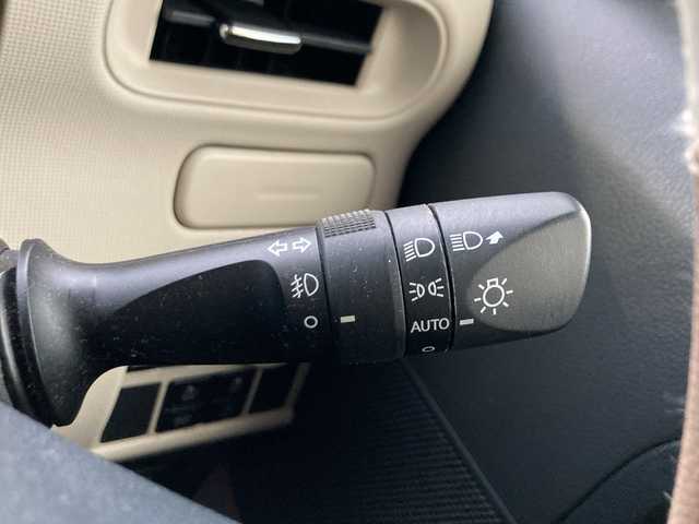 ダイハツ ムーヴ キャンバス G ブラックインテリア リミテッド SAⅢ 岐阜県 2018(平30)年 8.6万km パールホワイトⅢ/ナチュラルベージュマイカメタリック 2トーン 登録時走行距離86072km/全方位カメラ/純正ＳＤナビ(Bluetooth接続/CDチェンジャー)/バックモニター/両側パワースライドドア/ワンセグＴＶ/ＬＥＤヘッドライト/オートマチックハイビーム/オートライト/ドライブレコーダー/衝突被害軽減システム/プッシュスタート/スマートキー/スペアキー/横滑り防止装置/ETC/禁煙車/盗難防止装置/ABS