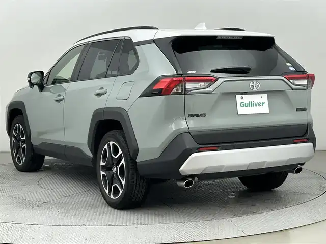 トヨタ ＲＡＶ４ アドベンチャー 道央・札幌 2019(令1)年 3.8万km アッシュグレーメタリック/アーバンカーキ ・４WD/・純正SDナビ/・CD/DVD/SD/BT/フルセグ/・バックカメラ/・ビルトインETC2.0/・ドライブレコーダー/・防眩ミラー/・トヨタセーフティセンス/・プリクラッシュセーフティ/・レーンキープアシスト/・レーダークルーズコントロール/・クリアランスソナー/・横滑り防止装置/・オートライト/・オートマチックハイビーム/・レザーシート/・D席パワーシート/・ドアバイザー/・純正19インチAW/・純正フロアマット/・プッシュスタート/・スマートキー/・保証書