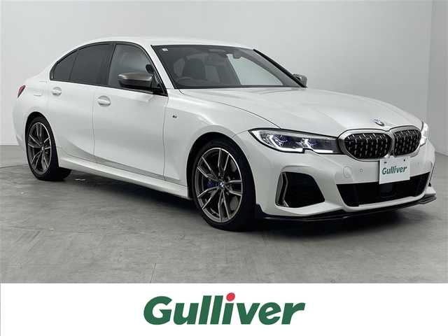ＢＭＷ Ｍ３４０ｉ xDrive 大分県 2020(令2)年 1.5万km アルピンホワイトⅢ 3000ccターボ車/4WD/Harman Kardon/インテリジェントセーフティ/ヘッドアップディスプレイ/360°モニター/純正HDDナビ/【フルセグTV、BT対応、USB】/ステアリングスイッチ/黒革シート/・運転席2メモリーシート/・前席シートヒーター/・前席パワーシート/ミラー一体型ETC/純正ドライブレコーダー（前後）/電動パーキング/オートホールド機能/アイドリングストップ/横滑り防止装置/電動格納ミラー/純正フロアマット/オートライト/LEDヘッドライト/純正19インチアルミホイール/コーナーセンサー/保証書、取説、スペアキー有り