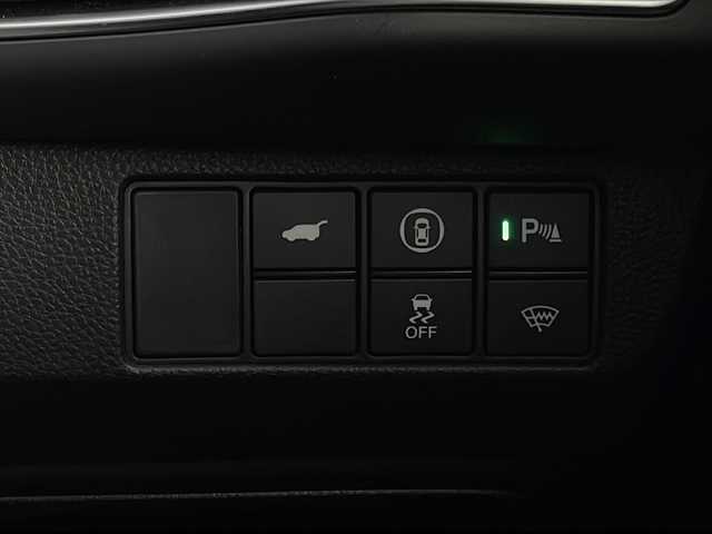 ホンダ ヴェゼル ハイブリッド e:HEV Z 新潟県 2023(令5)年 1万km クリスタルブラックパール ホンダセンシング/ワンオーナー/9インチホンダコネクトディスプレイ/　　フルセグ/BT/AM/FM/USB/バックモニター(後退出庫サポート付)/ハンズフリーアクセスパワーテールゲート/アダプティブクルーズコントロール/LEDシーケンシャルオートライト/ハーフレザーシート/前席シートヒーター/純正18インチアルミホイール付/社外アルミホイール付スタッドレスタイヤ車載(8ミリ)/ダウンヒルアシストコントロール/パドルシフト/ブラインドスポットモニター/ミラーヒーター/ステアリングスイッチ/ステアリングヒーター/電動パーキングブレーキ/オートブレーキホールド/置くだけ充電/USBポート/純正フロアマット/ドアバイザー/スペアキー/スマートキー/ETC2.0