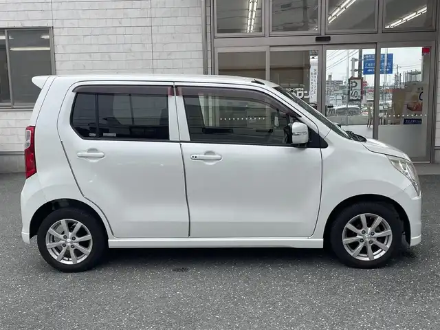 マツダ フレア XS 愛知県 2014(平26)年 9.5万km ホワイトパール (株)IDOMが運営する【じしゃロン豊川店】の自社ローン専用車両になります。こちらは現金またはオートローンご利用時の価格です。自社ローンご希望の方は別途その旨お申付け下さい/ 純正メモリナビ/　◯ CD再生機能/　◯ DVD再生機能/　◯ BT対応/　◯ ワンセグTV/ 革巻ステアアリング/ プッシュスタート/ ドアバイザー/ ウインカーミラー/ 純正フロアマット
