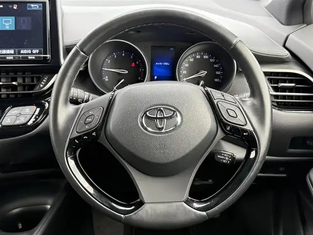 トヨタ Ｃ－ＨＲ S－T 道南・函館 2017(平29)年 3.6万km ブラックマイカ ・ワンオーナー/・Toyota safety sense/／プリクラッシュセーフティ/／レーンディパラーチャーアラート/／オートマチックハイビーム/／レーダークルーズコントロール/・ドライブスタートコントロール/・ドライブモードセレクト/・寒冷地仕様/・ワイパーデアイサー/・デュアルエアコン/・マニュアルレベリング機能付きLEDヘッドランプ/・ビルトインETC/・純正9インチSDナビ（CD.DVD.BT）/・フルセグTV/・バックカメラ