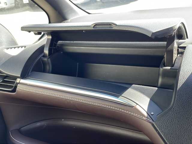 トヨタ エスクァイア Gi 静岡県 2020(令2)年 5.4万km ホワイトパールクリスタルシャイン 純正ナビ/　フルセグTV/BTオーディオ/MSV/バックカメラ/フリップダウンモニター/両側パワースライドドア/クルーズコントロール/純正15インチAW/ETC/合成シート/シートヒーター/セーフティセンス/LEDヘッドライト/コーナーセンサー/レーンキープアシスト/衝突軽減ブレーキ/オートハイビーム