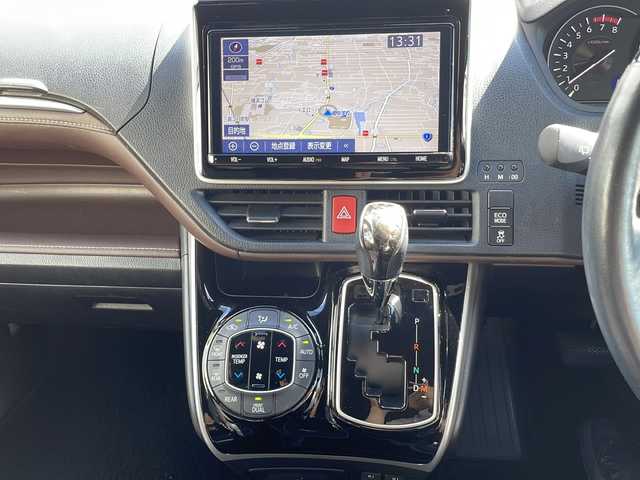 トヨタ エスクァイア Gi 静岡県 2020(令2)年 5.4万km ホワイトパールクリスタルシャイン 純正ナビ/　フルセグTV/BTオーディオ/MSV/バックカメラ/フリップダウンモニター/両側パワースライドドア/クルーズコントロール/純正15インチAW/ETC/合成シート/シートヒーター/セーフティセンス/LEDヘッドライト/コーナーセンサー/レーンキープアシスト/衝突軽減ブレーキ/オートハイビーム