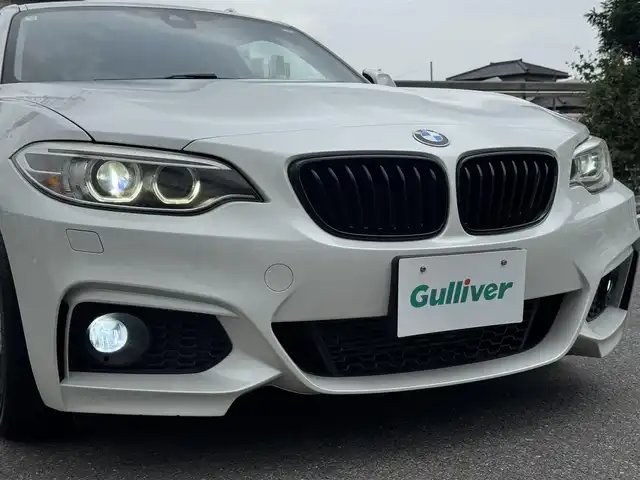 ＢＭＷ ２２０ｉ クーペ スポーツ 千葉県 2016(平28)年 6.2万km 白 衝突被害軽減ブレーキ/レーンキープアシスト/クルーズコントロール/LEDヘッドライト/オートハイビーム/カーテンエアバッグ/アイドリングストップ/ターボ/純正HDDナビ/Bluetooth/バックカメラ/CD・DVD/前後ドライブレコーダー/レザーシート/D＋N席エアシート＆シートヒーター/D＋N席パワーシート/純正フロアマット/純正17インチアルミホイール/革巻きステアリング/プッシュスタート/スマートキー/取扱説明書＆保証書