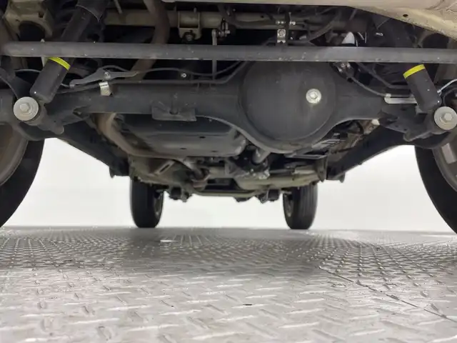 スズキ ジムニー XC 神奈川県 2022(令4)年 3万km シフォンアイボリーM ４WD/ターボ/純正７型SDナビゲーション【CN-RZ775W】/フルセグ　AM FM CD DVD　SD　Bluetooth/セーフティサポート/クルーズコントロール/デュアルセンサーブレーキサポート/誤発進抑制機能/車線逸脱警報/ふらつき警報/先行車発進お知らせ機能/標識認識機能/ハイビームアシスト/アイドリングストップ/革巻きステアリング/前席シートヒーター/前後ドライブレコーダー/ETC/プッシュスタート/スマートキー/ダウンヒルアシストコントロール/LEDヘッドランプ/オートライト/純正16インチアルミホイール