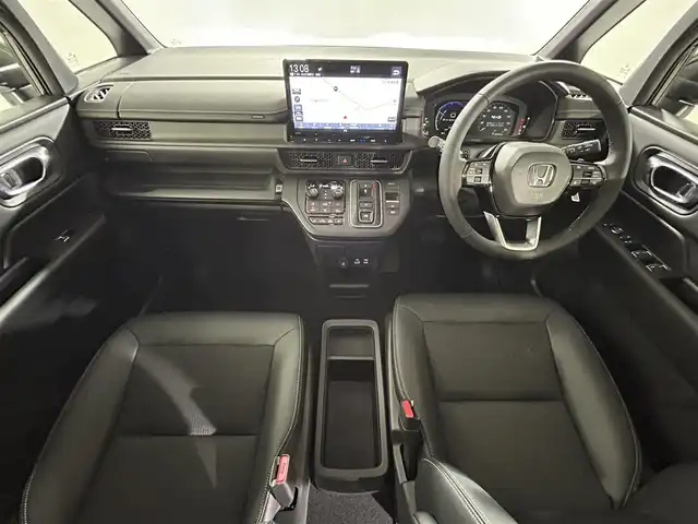 ホンダ ステップワゴン スパーダ eHEV 佐賀県 2025(令7)年 0.1千km クリスタルブラックパール 登録済未使用車/純正11.4インチナビ/CD/DVD/Bluetooth/バックカメラ/オットマン/パワーテールゲート/ハーフレザーシート/シートヒーター/ホンダセンシング/CMBS/パーキングセンサー/踏み間違い抑制装置/ブラインドスポットインフォメーション/レーンキープ/オートクルーズ/パドルシフト/スマートキー/スペアキー/保証書/取扱説明書/純正18インチアルミホイール