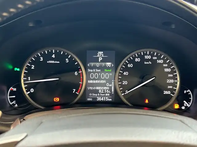 レクサス ＮＸ 200t Iパッケージ 埼玉県 2016(平28)年 3.7万km ソニッククォーツ 純正SDナビ/　　CD/DVD/BT/USB/フルセグ/全方位カメラ/パワーバックドア/LEDオートライト/クルーズコントロール/合皮シート/パワーシート/シートヒーター/シートメモリー/ステアリングヒーター/ステアリングスイッチ/コーナーセンサー/ビルトインETC2.0