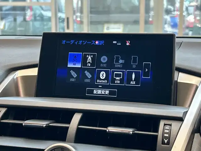 レクサス ＮＸ 200t Iパッケージ 埼玉県 2016(平28)年 3.7万km ソニッククォーツ 純正SDナビ/　　CD/DVD/BT/USB/フルセグ/全方位カメラ/パワーバックドア/LEDオートライト/クルーズコントロール/合皮シート/パワーシート/シートヒーター/シートメモリー/ステアリングヒーター/ステアリングスイッチ/コーナーセンサー/ビルトインETC2.0