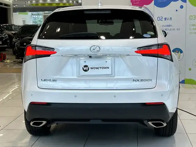 レクサス ＮＸ 200t Iパッケージ 埼玉県 2016(平28)年 3.7万km ソニッククォーツ 純正SDナビ/　　CD/DVD/BT/USB/フルセグ/全方位カメラ/パワーバックドア/LEDオートライト/クルーズコントロール/合皮シート/パワーシート/シートヒーター/シートメモリー/ステアリングヒーター/ステアリングスイッチ/コーナーセンサー/ビルトインETC2.0