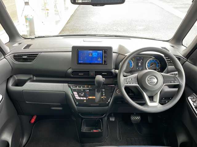 日産 ルークス ハイウェイスター X 岐阜県 2023(令5)年 0.7万km ブラック 禁煙車/社外SDナビ/AM/FM/CD/DVD/BT/フルセグTV/アラウンドビューモニター /エマージェンシーブレーキ /セーフティーシールド/片側パワースライドドア/ハンズフリースライドドア/オートライト/オートハイビーム/LEDヘッドライト/LEDフォグランプ/ステアリングリモコン /ETC/純正アルミホイール/純正フロアマット/純正ドアバイザー/プッシュスタート/インテリジェントキー /スペアキー