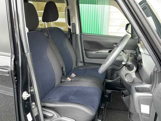 日産 ルークス ハイウェイスター X 岐阜県 2023(令5)年 0.7万km ブラック 禁煙車/社外SDナビ/AM/FM/CD/DVD/BT/フルセグTV/アラウンドビューモニター /エマージェンシーブレーキ /セーフティーシールド/片側パワースライドドア/ハンズフリースライドドア/オートライト/オートハイビーム/LEDヘッドライト/LEDフォグランプ/ステアリングリモコン /ETC/純正アルミホイール/純正フロアマット/純正ドアバイザー/プッシュスタート/インテリジェントキー /スペアキー