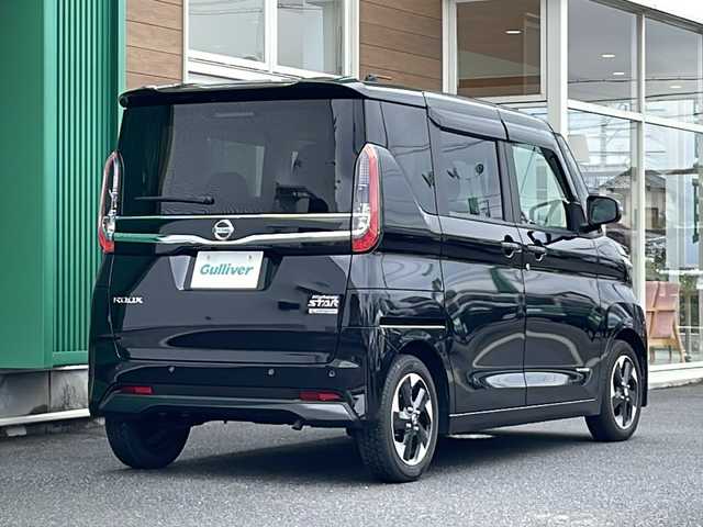 日産 ルークス ハイウェイスター X 岐阜県 2023(令5)年 0.7万km ブラック 禁煙車/社外SDナビ/AM/FM/CD/DVD/BT/フルセグTV/アラウンドビューモニター /エマージェンシーブレーキ /セーフティーシールド/片側パワースライドドア/ハンズフリースライドドア/オートライト/オートハイビーム/LEDヘッドライト/LEDフォグランプ/ステアリングリモコン /ETC/純正アルミホイール/純正フロアマット/純正ドアバイザー/プッシュスタート/インテリジェントキー /スペアキー