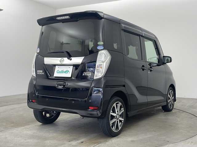 日産 デイズ ルークス ハイウェイスター Gターボ 兵庫県 2019(平31)年 6.5万km ブラック ・純正ナビ/TV/CD/DVD/BT/SD/・全方位カメラ/・エマージェンシーブレーキ/・車線逸脱警報/・オートマチックハイビーム/・前後踏み間違い防止装置/・両側パワースライドドア/・純正ドライブレコーダー/・クルーズコントロール/・後席サンシェード/・後席サーキュレーター/・スマートキー/・プッシュスタート/・スペアキー/・ETC/・アイドリングストップ/・LEDオートライト/・フォグランプ/・純正14インチアルミホイール/・nanoe