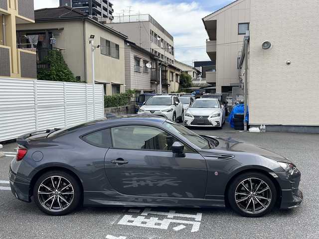 トヨタ ８６ GT リミテッド 広島県 2020(令2)年 3.2万km マグネタイトグレーメタリック /登録時走行距離/　　　　　　　32032キロ/ワンオーナー/純正ナビ/バックカメラ/地デジ/ハーフレザーシート/シートヒーター/クルーズコントロール/モデリスタエアロ/スペアキー×１/ETC/新車時整備手帳/　　【保証書】/取扱説明書/