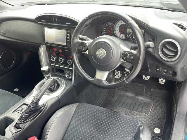 トヨタ ８６ GT リミテッド 広島県 2020(令2)年 3.2万km マグネタイトグレーメタリック /登録時走行距離/　　　　　　　32032キロ/ワンオーナー/純正ナビ/バックカメラ/地デジ/ハーフレザーシート/シートヒーター/クルーズコントロール/モデリスタエアロ/スペアキー×１/ETC/新車時整備手帳/　　【保証書】/取扱説明書/