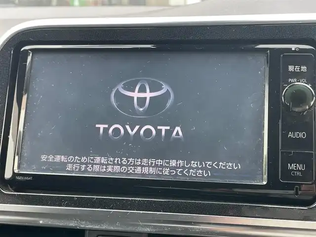 トヨタ シエンタ ハイブリッド G 大阪府 2015(平27)年 6.9万km ホワイトパールクリスタルシャイン 純正メモリナビ/・CD/DVD/BT/フルセグ/モデリスタフルエアロ/両側パワースライドドア/革調シートカバー/シートヒーター/ドライブレコーダー/ビルトインＥＴＣ/衝突軽減ブレーキ/レーンキープアシスト/ＬＥＤライト/純正アルミ/ダウンサス（純正車載）/革巻きステアリング