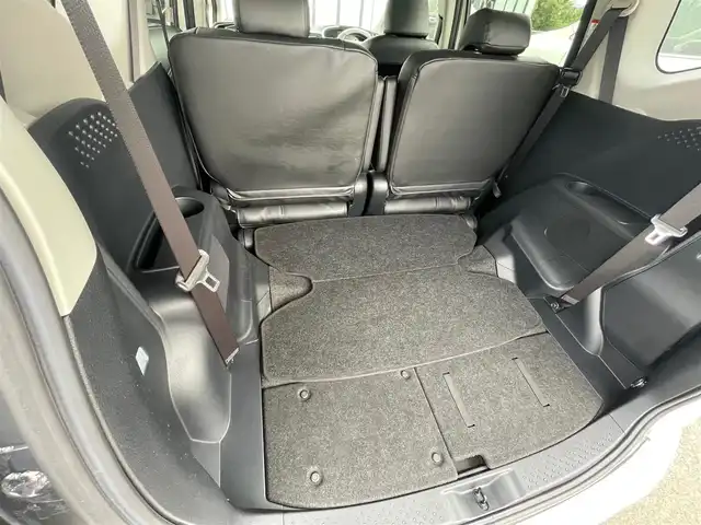 トヨタ シエンタ ハイブリッド G 大阪府 2015(平27)年 6.9万km ホワイトパールクリスタルシャイン 純正メモリナビ/・CD/DVD/BT/フルセグ/モデリスタフルエアロ/両側パワースライドドア/革調シートカバー/シートヒーター/ドライブレコーダー/ビルトインＥＴＣ/衝突軽減ブレーキ/レーンキープアシスト/ＬＥＤライト/純正アルミ/ダウンサス（純正車載）/革巻きステアリング