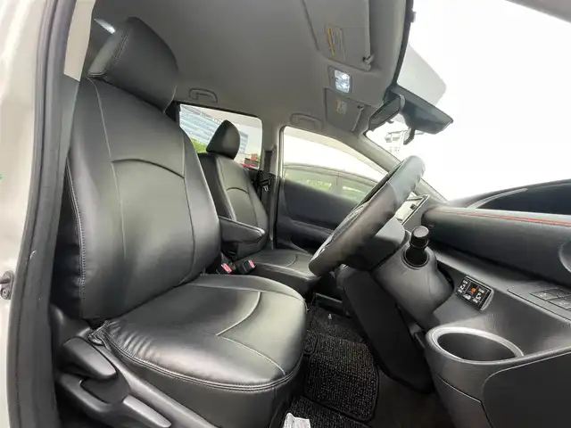 トヨタ シエンタ ハイブリッド G 大阪府 2015(平27)年 6.9万km ホワイトパールクリスタルシャイン 純正メモリナビ/・CD/DVD/BT/フルセグ/モデリスタフルエアロ/両側パワースライドドア/革調シートカバー/シートヒーター/ドライブレコーダー/ビルトインＥＴＣ/衝突軽減ブレーキ/レーンキープアシスト/ＬＥＤライト/純正アルミ/ダウンサス（純正車載）/革巻きステアリング