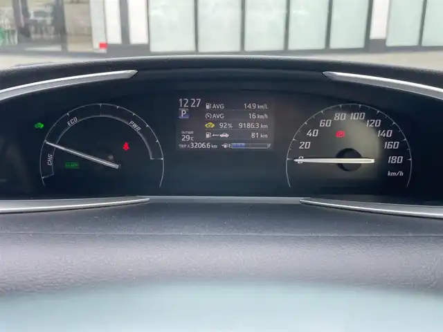 トヨタ シエンタ ハイブリッド G 大阪府 2015(平27)年 6.9万km ホワイトパールクリスタルシャイン 純正メモリナビ/・CD/DVD/BT/フルセグ/モデリスタフルエアロ/両側パワースライドドア/革調シートカバー/シートヒーター/ドライブレコーダー/ビルトインＥＴＣ/衝突軽減ブレーキ/レーンキープアシスト/ＬＥＤライト/純正アルミ/ダウンサス（純正車載）/革巻きステアリング