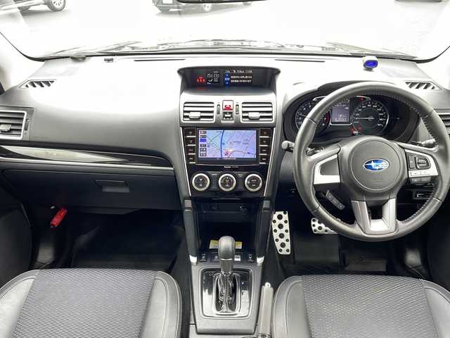 スバル フォレスター S－リミテッド 千葉県 2017(平29)年 6.5万km クリスタルブラックシリカ ワンオーナー/４WD/純正ナビ/ＣＤ/ＤＶＤ/Ｂｌｕｅｔｏｏｔｈ/フルセグＴＶ/バックカメラ/全席シートヒーター/前席パワーシート/ETC/レーダークルーズコントロール/衝突被害軽減システム/アイサイト/プリクラッシュブレーキ/アクティブレーンキープ/AT誤発進抑制制御/ふらつき警報/エックスモード/純正アルミホイール/純正フロアマット/プッシュスタート/スマートキー/スペアキー１本/取扱説明書/保証書