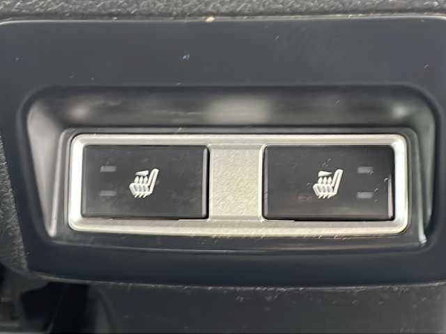 スバル フォレスター S－リミテッド 千葉県 2017(平29)年 6.5万km クリスタルブラックシリカ ワンオーナー/４WD/純正ナビ/ＣＤ/ＤＶＤ/Ｂｌｕｅｔｏｏｔｈ/フルセグＴＶ/バックカメラ/全席シートヒーター/前席パワーシート/ETC/レーダークルーズコントロール/衝突被害軽減システム/アイサイト/プリクラッシュブレーキ/アクティブレーンキープ/AT誤発進抑制制御/ふらつき警報/エックスモード/純正アルミホイール/純正フロアマット/プッシュスタート/スマートキー/スペアキー１本/取扱説明書/保証書