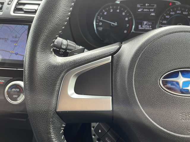 スバル フォレスター S－リミテッド 千葉県 2017(平29)年 6.5万km クリスタルブラックシリカ ワンオーナー/４WD/純正ナビ/ＣＤ/ＤＶＤ/Ｂｌｕｅｔｏｏｔｈ/フルセグＴＶ/バックカメラ/全席シートヒーター/前席パワーシート/ETC/レーダークルーズコントロール/衝突被害軽減システム/アイサイト/プリクラッシュブレーキ/アクティブレーンキープ/AT誤発進抑制制御/ふらつき警報/エックスモード/純正アルミホイール/純正フロアマット/プッシュスタート/スマートキー/スペアキー１本/取扱説明書/保証書