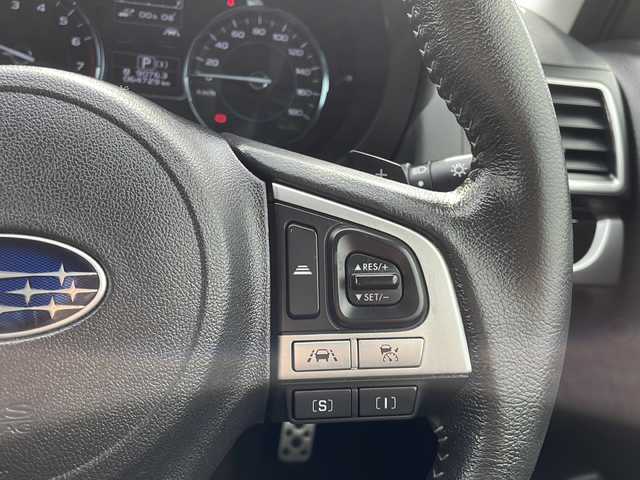 スバル フォレスター S－リミテッド 千葉県 2017(平29)年 6.5万km クリスタルブラックシリカ ワンオーナー/４WD/純正ナビ/ＣＤ/ＤＶＤ/Ｂｌｕｅｔｏｏｔｈ/フルセグＴＶ/バックカメラ/全席シートヒーター/前席パワーシート/ETC/レーダークルーズコントロール/衝突被害軽減システム/アイサイト/プリクラッシュブレーキ/アクティブレーンキープ/AT誤発進抑制制御/ふらつき警報/エックスモード/純正アルミホイール/純正フロアマット/プッシュスタート/スマートキー/スペアキー１本/取扱説明書/保証書