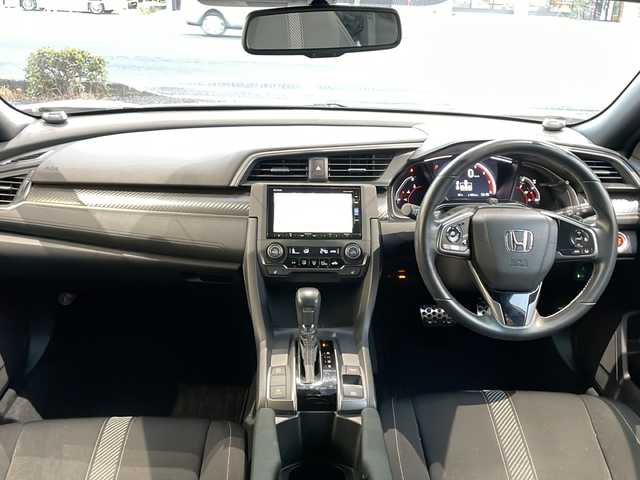 ホンダ シビック ハッチバック 高知県 2019(平31)年 5.4万km ホワイトオーキッドパール