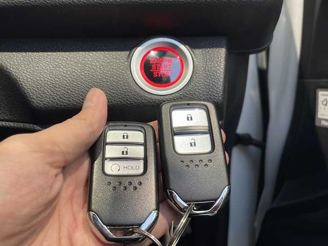 ホンダ シビック ハッチバック 高知県 2019(平31)年 5.4万km ホワイトオーキッドパール