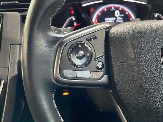 ホンダ シビック ハッチバック 高知県 2019(平31)年 5.4万km ホワイトオーキッドパール