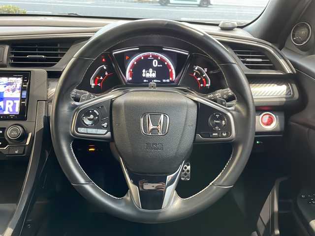 ホンダ シビック ハッチバック 愛媛県 2019(平31)年 5.4万km ホワイトオーキッドパール