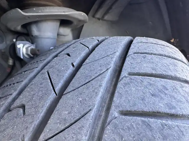 日産 セレナ ハイウェイスター 宮城県 2017(平29)年 8.1万km アズライトブルー LEDヘッドランプ/快適パック/ハンズフリーパワースライドドア（両側）/16インチアルミホイール/セーフティパックB/＝＝＝/エマージェンシーブレーキ/車線逸脱警報/純正フリップダウンモニター/純正9インチナビ（MM517D-L）/・CD/DVD/・Blu-ray/・Bluetooth/・フルセグTV/ドライブレコーダー/ビルトインETC/革巻きステアリング/ステアリングスイッチ/フォグランプ/オートライト/スマートキー＆プッシュスタート/スペアキー1本/電動格納ミラー/純正フロアマット/純正ドアバイザー