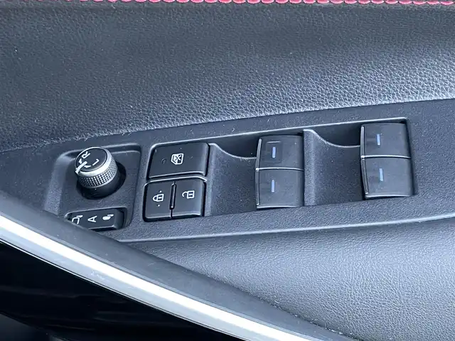 トヨタ カローラ スポーツ ハイブリッドG Z 香川県 2020(令2)年 7.7万km アティチュードブラックマイカ トヨタセーフティーセンス/・プリクラッシュ/・レーントレーシングアシスト/純正8型ディスプレイオーディオ/・ナビ機能付き/バックカメラ/革巻きステアリング/ステアリングリモコン/レーダークルーズコントロール/LEDヘッドライト/LEDフォグライト/スマートキー/プッシュスタート