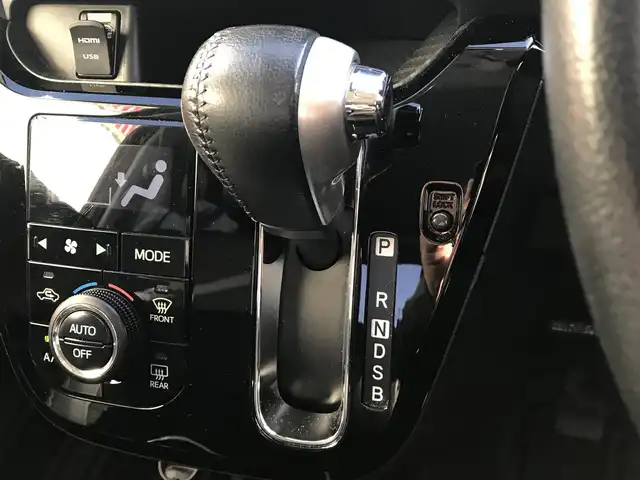 ダイハツ キャスト アクティバ GターボプライムコレSAⅡ 富山県 2017(平29)年 8.2万km ファイアークォーツレッドM 純正ナビ/フルセグTV/Bluetooth/バックカメラ/衝突被害軽減ブレーキ/横滑り防止装置/プッシュスタート/スマートキー/ハーフレザーシート/シートヒーター/ステアリングスイッチ/ETC/電動格納ミラー