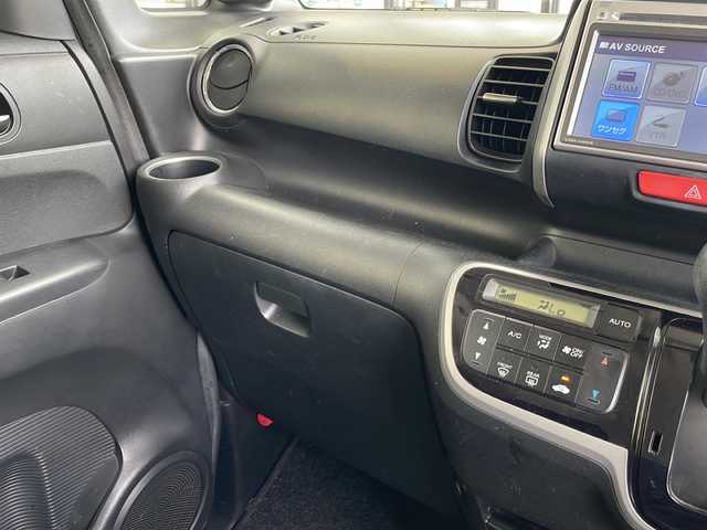 ホンダ Ｎ ＢＯＸ G SSパッケージ 愛知県 2013(平25)年 9.2万km プレミアムホワイトパール ７型SDナビ/両側パワースライドドア/ワンセグ/CD/DVD/バックカメラ/純正アルミホイール/ＥＴＣ/ステアリングスイッチ/スマートキー/プッシュスタート/オートエアコン/フロアマット