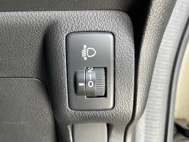 ホンダ Ｎ ＢＯＸ G SSパッケージ 愛知県 2013(平25)年 9.2万km プレミアムホワイトパール ７型SDナビ/両側パワースライドドア/ワンセグ/CD/DVD/バックカメラ/純正アルミホイール/ＥＴＣ/ステアリングスイッチ/スマートキー/プッシュスタート/オートエアコン/フロアマット