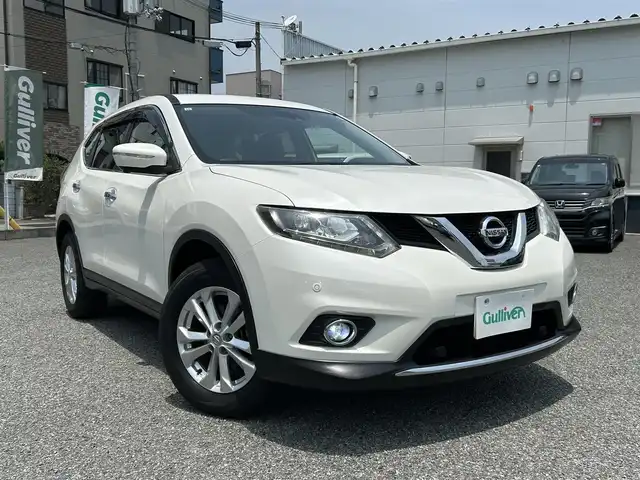 日産 エクストレイル 20X エマージェンシーブレーキ 兵庫県 2015(平27)年 6.2万km ブリリアントホワイトパール ・日産コネクトナビ/・地デジ/DVD/BT/AUX/USB/・TVキャンセラー/・アラウンドビューモニター/・ステアリングリモコン/・インテリジェントルームミラー/・クルーズコントロール/・カプロンシート（前席シートヒーター）/・純正17インチAW/・オートLEDヘッドランプ/・LEDフォグランプ/・パーキングアシスト/・エマージェンシーブレーキ/・車線逸脱警報/・後側方車両検知警報/・前後ソナー