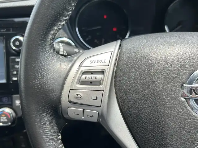 日産 エクストレイル 20X エマージェンシーブレーキ 兵庫県 2015(平27)年 6.2万km ブリリアントホワイトパール ・日産コネクトナビ/・地デジ/DVD/BT/AUX/USB/・TVキャンセラー/・アラウンドビューモニター/・ステアリングリモコン/・インテリジェントルームミラー/・クルーズコントロール/・カプロンシート（前席シートヒーター）/・純正17インチAW/・オートLEDヘッドランプ/・LEDフォグランプ/・パーキングアシスト/・エマージェンシーブレーキ/・車線逸脱警報/・後側方車両検知警報/・前後ソナー