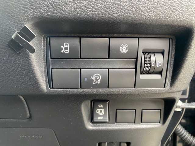 日産 ルークス ハイウェイスター X 兵庫県 2021(令3)年 8.1万km ブラック 純正SDナビ/アラウンドビューモニター/アイドリングストップ/ドアバイザー/プッシュスタート/片側パワースライドドア/ハンズフリーオートスライドドア/ETC/オートライト/ステアリングスイッチ