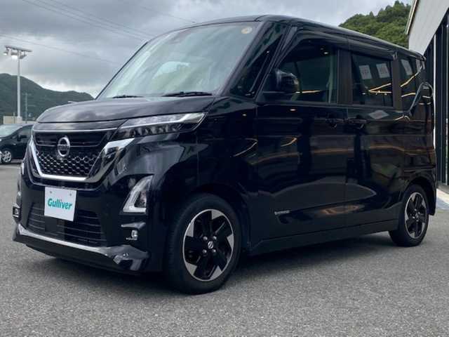 日産 ルークス ハイウェイスター X 兵庫県 2021(令3)年 8.1万km ブラック 純正SDナビ/アラウンドビューモニター/アイドリングストップ/ドアバイザー/プッシュスタート/片側パワースライドドア/ハンズフリーオートスライドドア/ETC/オートライト/ステアリングスイッチ