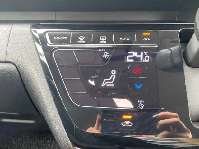 日産 ルークス ハイウェイスター X 兵庫県 2021(令3)年 8.1万km ブラック 純正SDナビ/アラウンドビューモニター/アイドリングストップ/ドアバイザー/プッシュスタート/片側パワースライドドア/ハンズフリーオートスライドドア/ETC/オートライト/ステアリングスイッチ