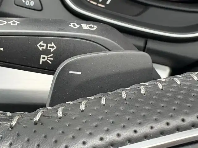 アウディ Ｑ５ 40TDIクワトロ スポーツ 石川県 2020(令2)年 6万km 白 S-LINE-pkg/4WD/衝突軽減ブレーキ/純正メモリーナビ/バック/フロント/サイド/360°カメラ/フルセグTV/AppleCarPlay/Bluetooth/USB/アダプティブクルーズコントロール/ブラインドスポットモニター/電動格納ミラー/レーンキープアシスト/クリアランスソナー/オートマチックテールゲート/オートライト/LEDヘッドライト/パワーシート(前席)/ETC