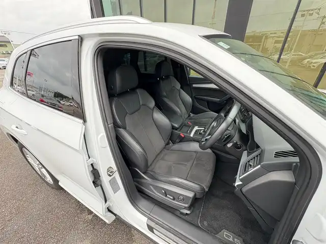 アウディ Ｑ５ 40TDIクワトロ スポーツ 石川県 2020(令2)年 6万km 白 S-LINE-pkg/4WD/衝突軽減ブレーキ/純正メモリーナビ/バック/フロント/サイド/360°カメラ/フルセグTV/AppleCarPlay/Bluetooth/USB/アダプティブクルーズコントロール/ブラインドスポットモニター/電動格納ミラー/レーンキープアシスト/クリアランスソナー/オートマチックテールゲート/オートライト/LEDヘッドライト/パワーシート(前席)/ETC