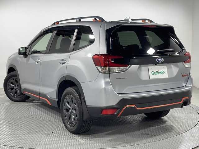 スバル フォレスター X－ブレイク 広島県 2018(平30)年 7万km アイスシルバーメタリック 禁煙車/純正８型ナビ/バックカメラ/シートヒーター/前席パワーシート/ブラインドスポットモニター/レーダークルーズコントロール/ステアリングヒーター/オートマチックハイビーム/ドラレコ/ＥＴＣ/衝突軽減/フォグランプ/レーンキープアシスト/コーナーセンサー/純正17インチアルミホイール(225/60/R17)/エアバッグ(運転席/助手席/サイド/カーテン)