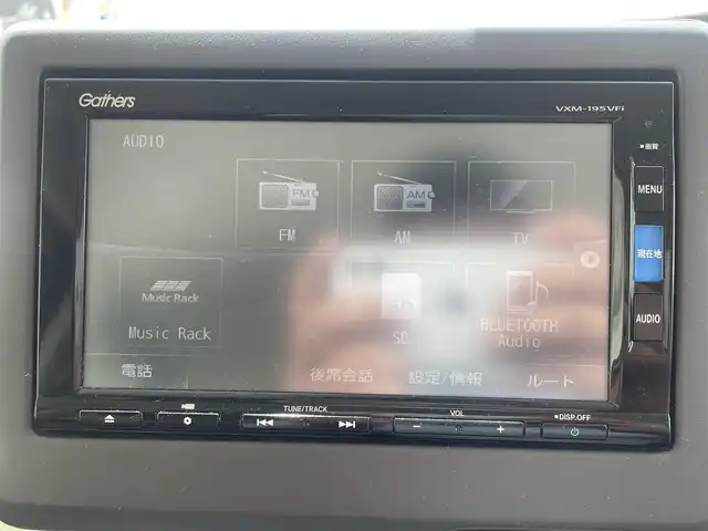 ホンダ Ｎ ＢＯＸ G L ホンダセンシング 秋田県 2020(令2)年 11.5万km プラチナホワイトパール (株)IDOMが運営する【じしゃロン秋田店】の自社ローン専用車両になります。こちらは現金またはオートローンご利用時の価格です。自社ローンご希望の方は別途その旨お申付け下さい/////////////////メモリナビ/フルセグテレビ/バックカメラ/片側パワースライドドア/ETC/ドアバイザー/プッシュスタート/クルーズコントロール/スマートキー